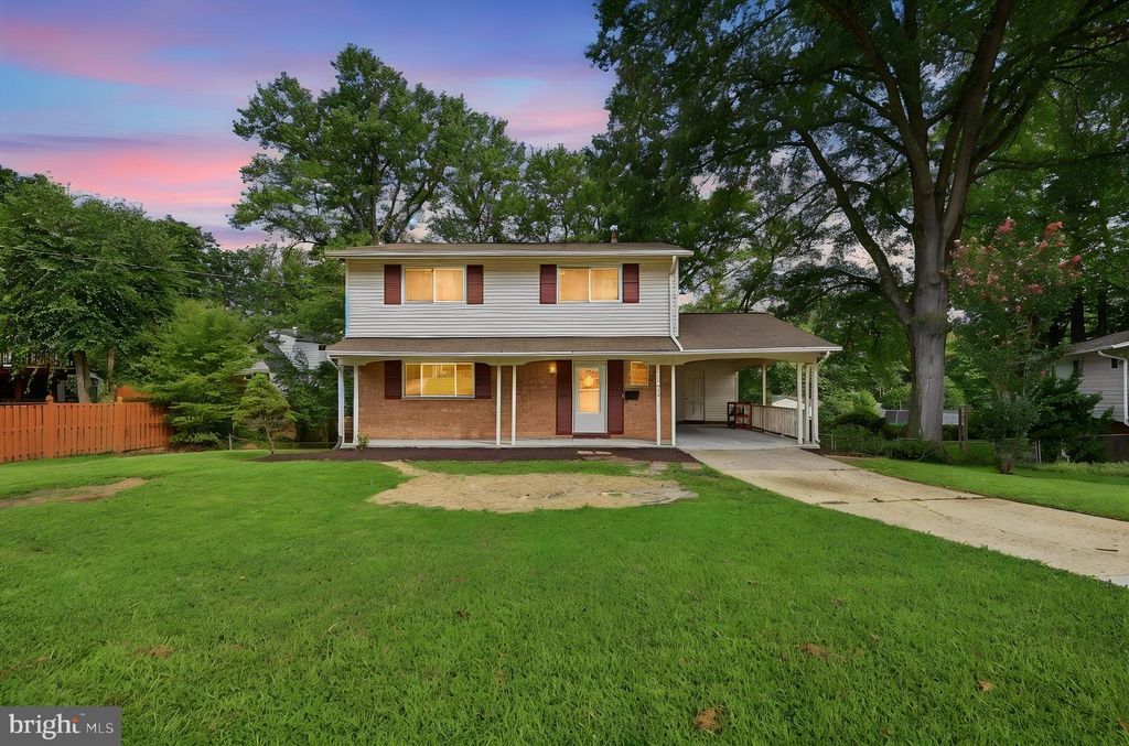 8608 PARLIAMENT DR, Springfield, VA 22151