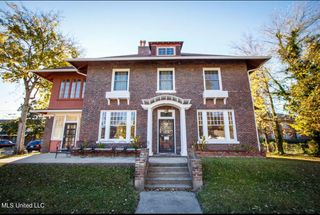 111 Leflore Avenue, Clarksdale, MS 38614