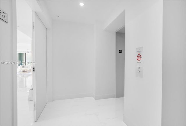 700 NE 24th St 4501, Miami, FL 33137