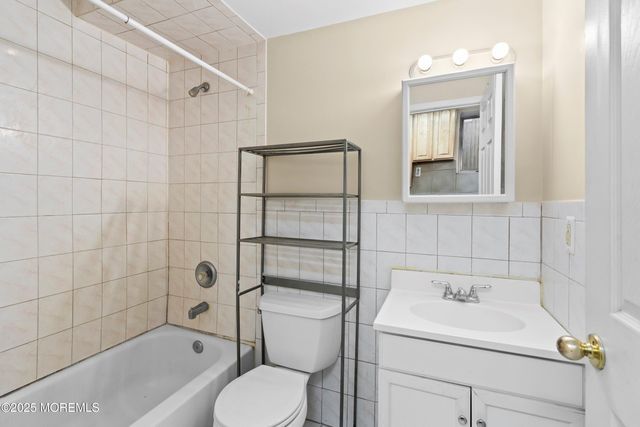 114 Carey Street, Lakewood, NJ 08701