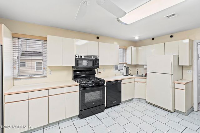 114 Carey Street, Lakewood, NJ 08701