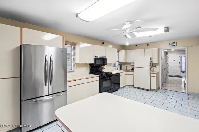 114 Carey Street, Lakewood, NJ 08701