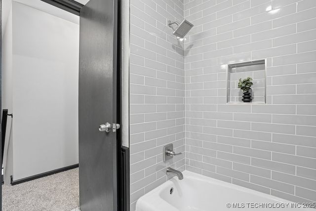 6777 S 71st East Avenue, Tulsa, OK 74133