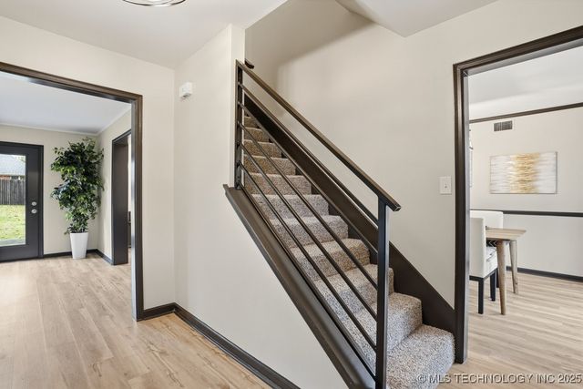 6777 S 71st East Avenue, Tulsa, OK 74133