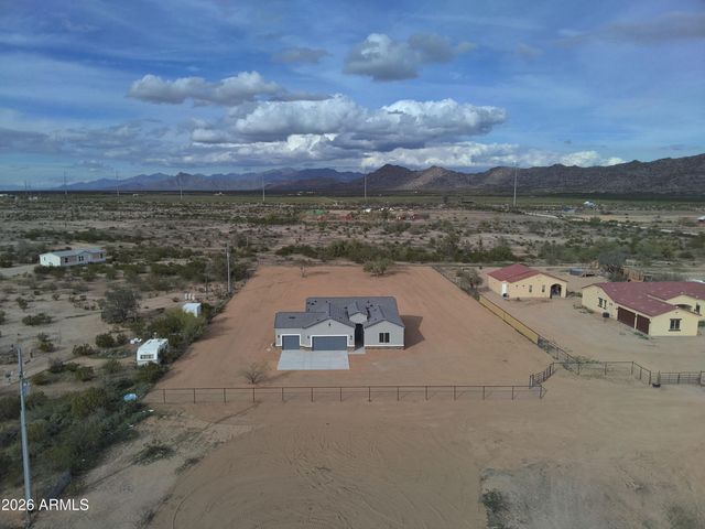 57078 W Macie Lane, Maricopa, AZ 85139