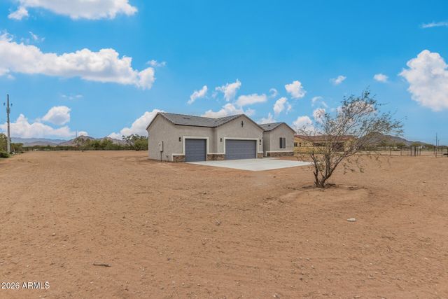 57078 W Macie Lane, Maricopa, AZ 85139