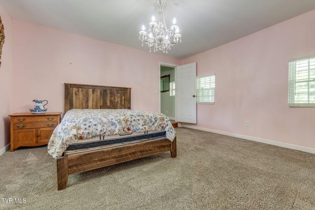 3360 Goshen Valley Road, Rogersville, TN 37857