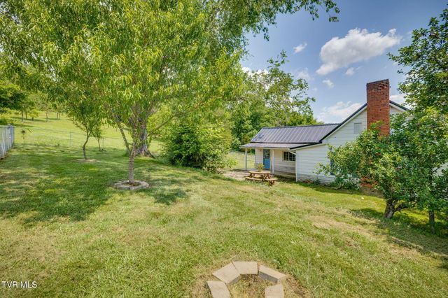 3360 Goshen Valley Road, Rogersville, TN 37857