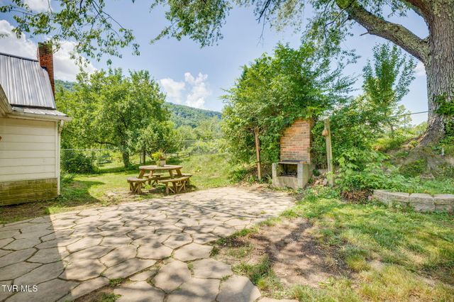 3360 Goshen Valley Road, Rogersville, TN 37857