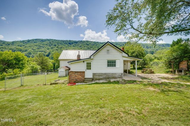 3360 Goshen Valley Road, Rogersville, TN 37857