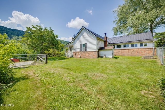 3360 Goshen Valley Road, Rogersville, TN 37857