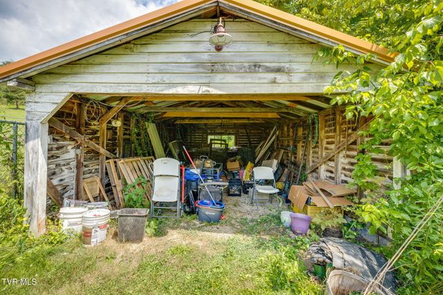 3360 Goshen Valley Road, Rogersville, TN 37857