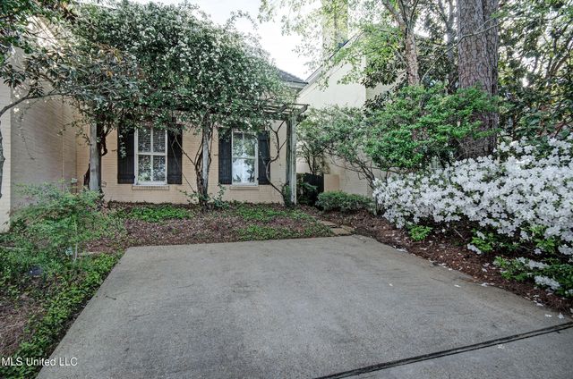 112 Dumaine Place, Madison, MS 39110