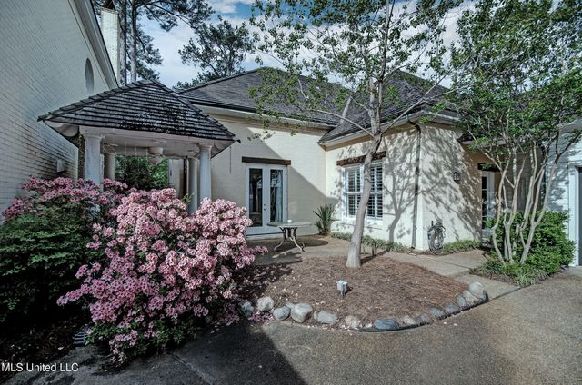 112 Dumaine Place, Madison, MS 39110