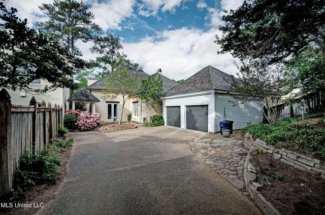 112 Dumaine Place, Madison, MS 39110