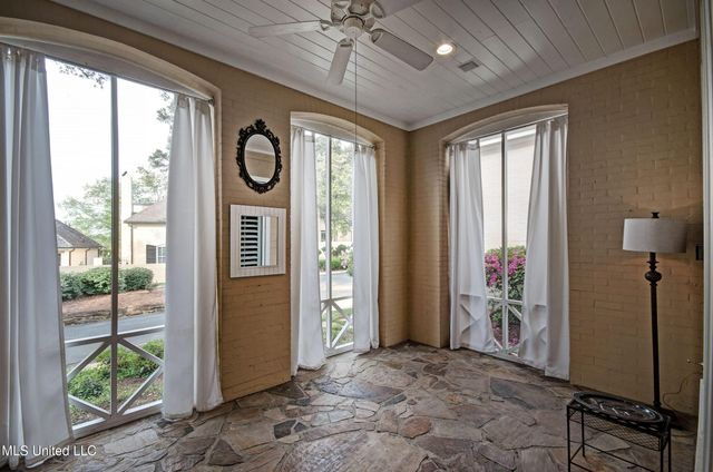 112 Dumaine Place, Madison, MS 39110