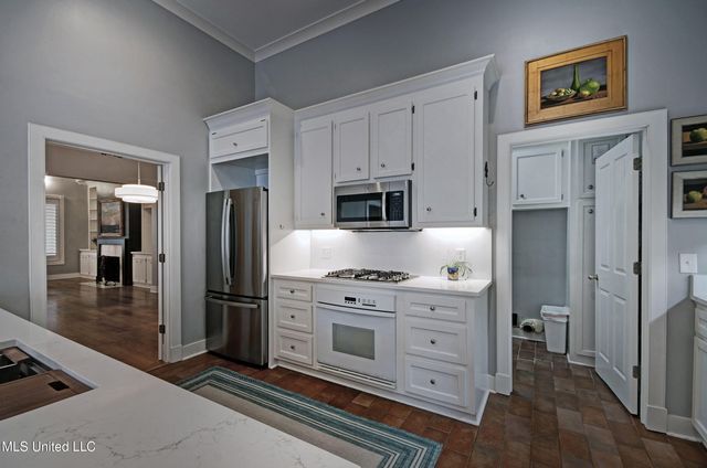 112 Dumaine Place, Madison, MS 39110