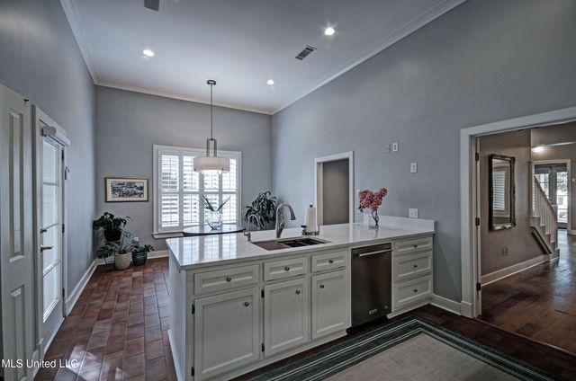 112 Dumaine Place, Madison, MS 39110