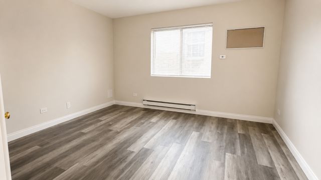 633 VIRGINIA Road 116, Crystal Lake, IL 60014