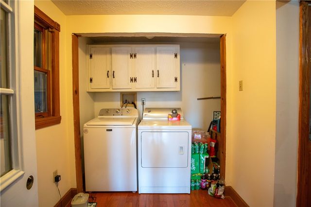 166 Pennsylvania Ave, Rochester, PA 15074