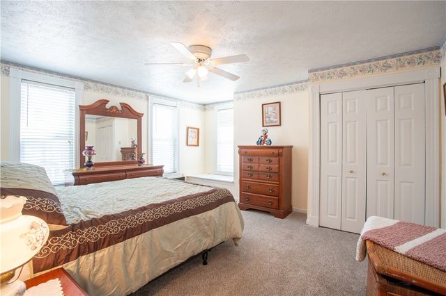 166 Pennsylvania Ave, Rochester, PA 15074