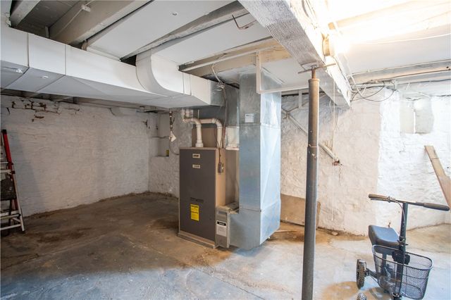 166 Pennsylvania Ave, Rochester, PA 15074