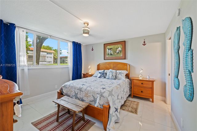 711 S Hollybrook Drive 109, Pembroke Pines, FL 33025