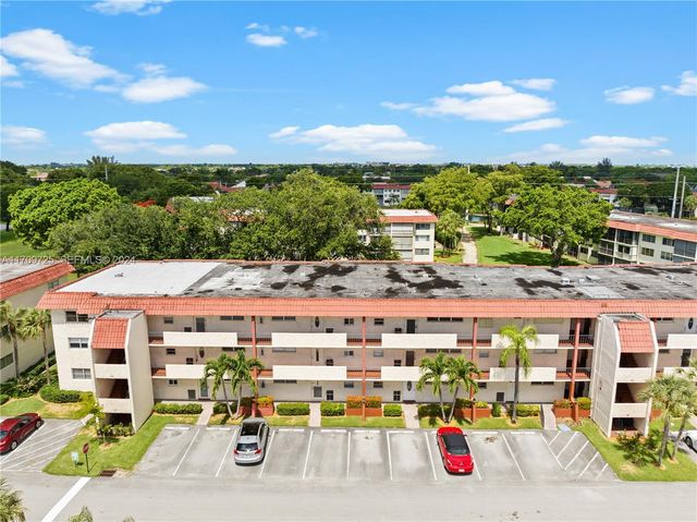 711 S Hollybrook Drive 109, Pembroke Pines, FL 33025