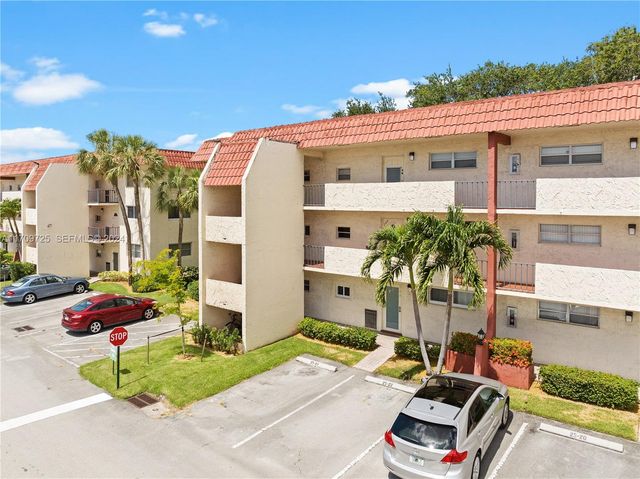 711 S Hollybrook Drive 109, Pembroke Pines, FL 33025