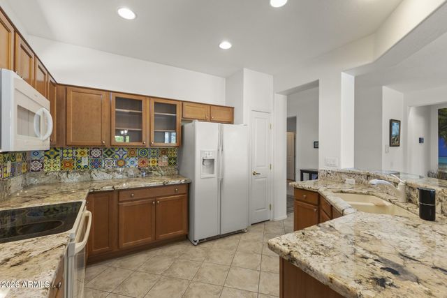 17366 W KING CANYON Drive, Surprise, AZ 85387