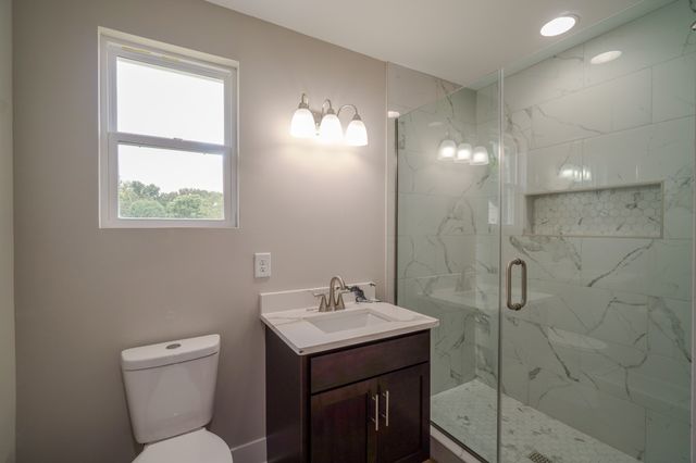 2410 Marquand Dr, Greenbrier, TN 37073