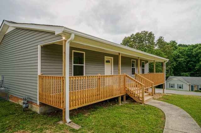 2410 Marquand Dr, Greenbrier, TN 37073