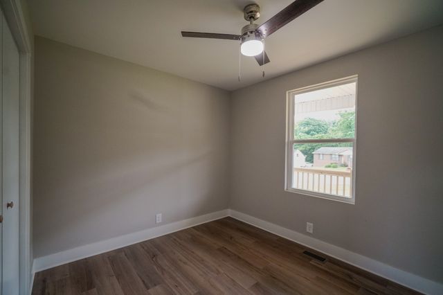 2410 Marquand Dr, Greenbrier, TN 37073