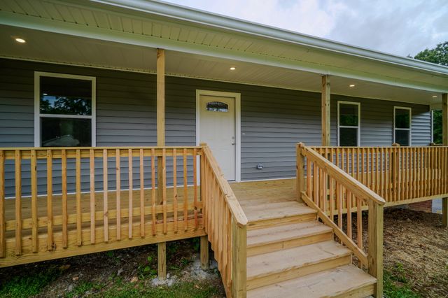 2410 Marquand Dr, Greenbrier, TN 37073
