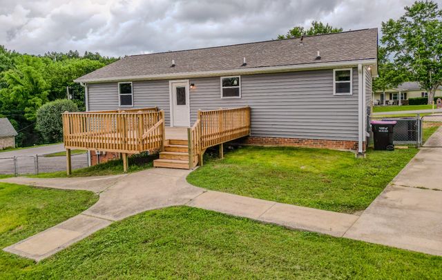 2410 Marquand Dr, Greenbrier, TN 37073