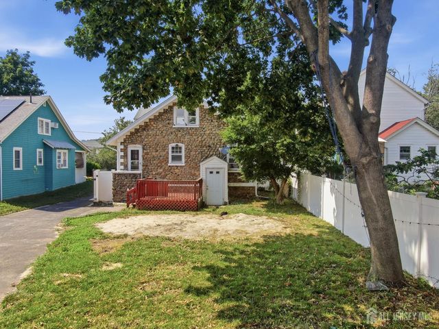 443 Dunellen Avenue, Middlesex, NJ 08812