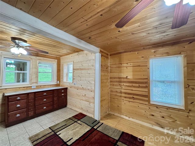55 Summit View Drive, Marshall, NC 28753