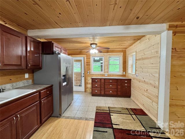 55 Summit View Drive, Marshall, NC 28753