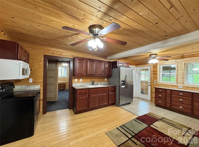 55 Summit View Drive, Marshall, NC 28753