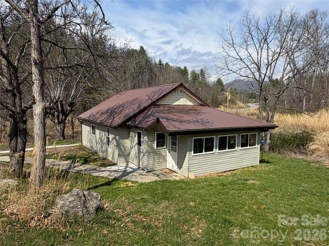 55 Summit View Drive, Marshall, NC 28753
