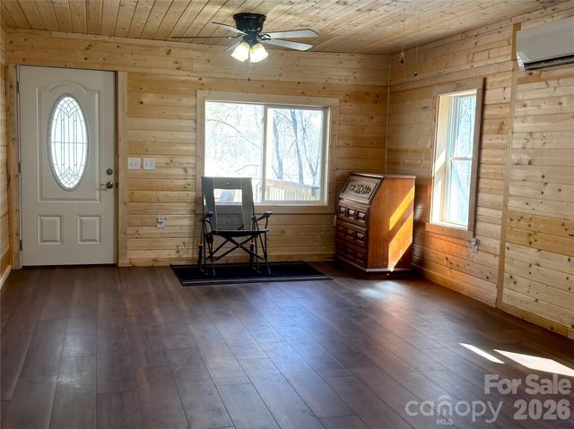 55 Summit View Drive, Marshall, NC 28753