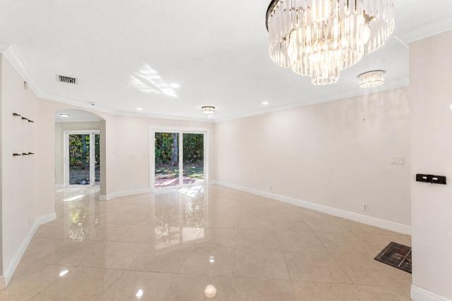 6384 Adriatic Way, West Palm Beach, FL 33413