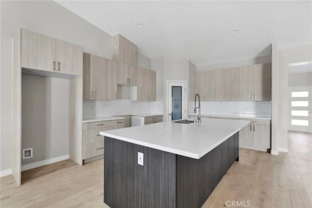 15179 Olive St, Hesperia, CA 92345