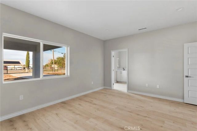15179 Olive St, Hesperia, CA 92345