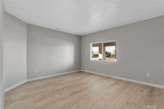 15179 Olive St, Hesperia, CA 92345