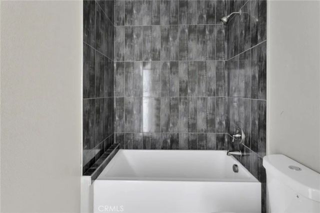 15179 Olive St, Hesperia, CA 92345