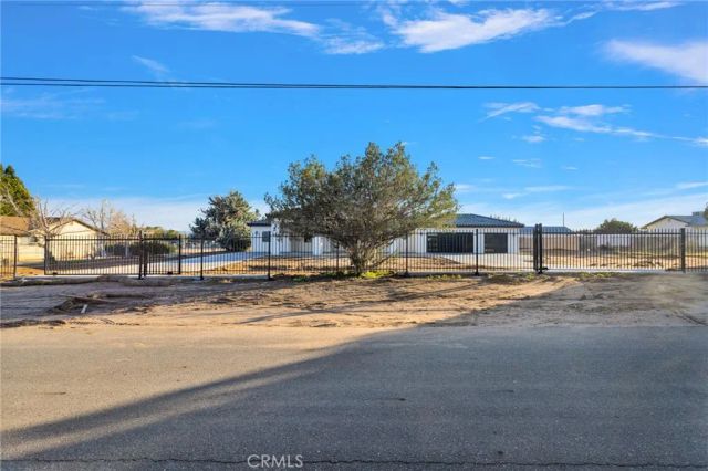 15179 Olive St, Hesperia, CA 92345