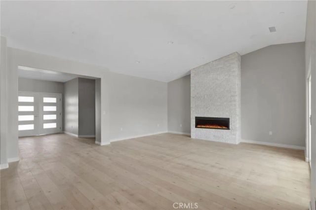 15179 Olive St, Hesperia, CA 92345