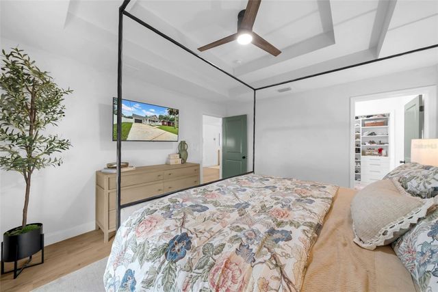 809 E HANNA AVENUE, Tampa, FL 33604