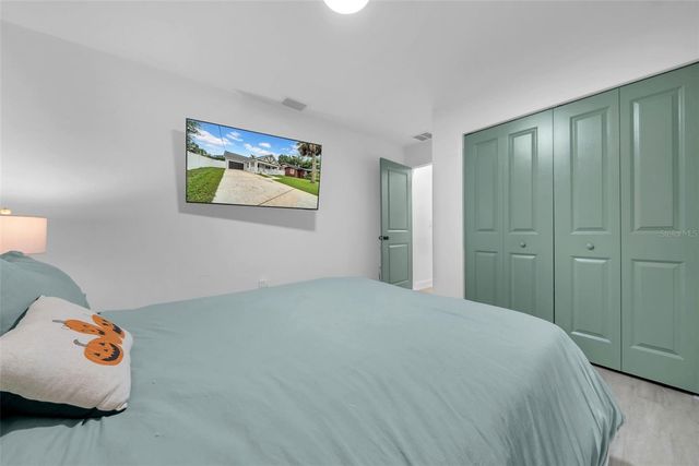 809 E HANNA AVENUE, Tampa, FL 33604